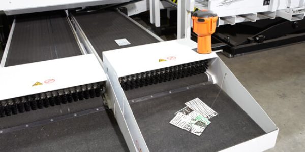 Stanz-Laser Kombi Anlagen TruMatic7000 von Trumpf - 3 Anlagen im Einsatz bei Meyer BlechTechnik AG in Grosswangen und Brittnau