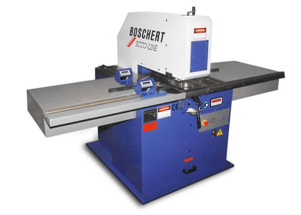 Boschert Econoline Blechbearbeitungsmaschine mit blauem Sockel, weißem Aufbau zum Stanzen oder Ausklinken, freigestellt.