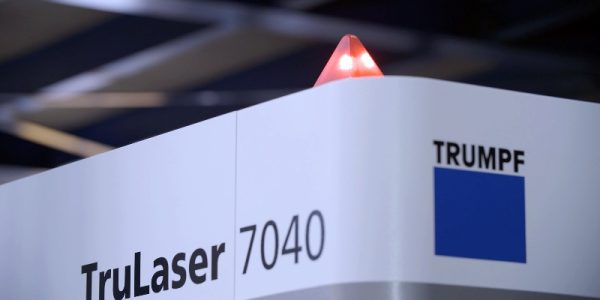 Diverse Laser von Trumpf im Einsatz bei der Meyer BlechTechnik AG in Grosswangen und Brittnau - Blechteile effizient lasern mit Doppelkopfanlagen