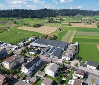 Drohnenaufnahme der Meyer BlechTechnik AG am Standort Grosswangen